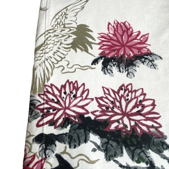 HTF: Lucky ☘︎︎ Asian Crane Tattoo Watercolor Floral Cropped Sweatpants ☘︎︎ White - Picture 6 of 15